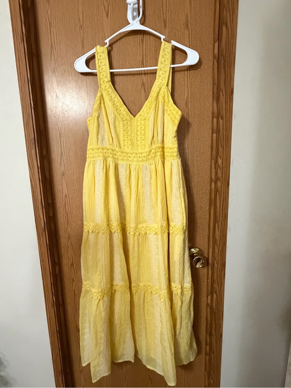 Easel Butter Yellow Lace Trim Tiered Midi Dress NWT Size Medium FP inspired